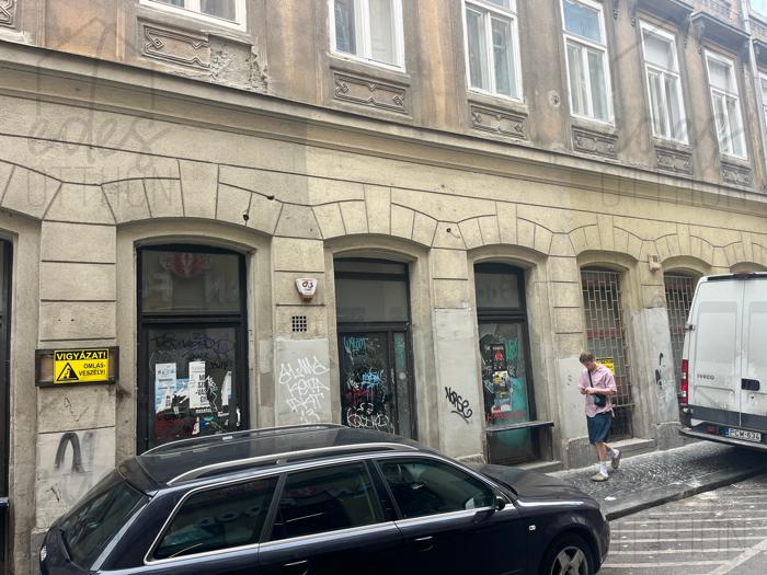 Kiadó üzlethelyiség Király utcában - kép 16985