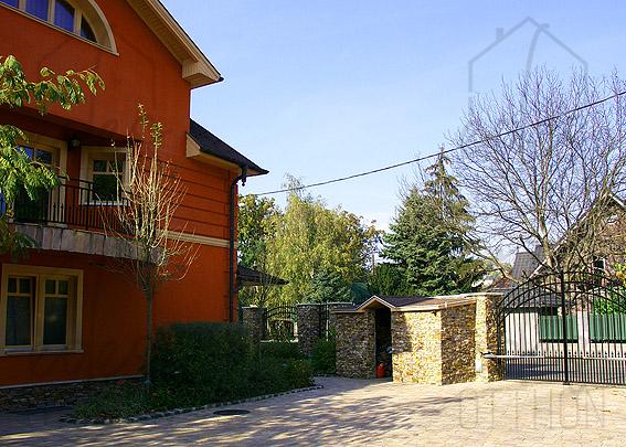 Kiadó családi ház Budapest II. kerületében - kép 18238